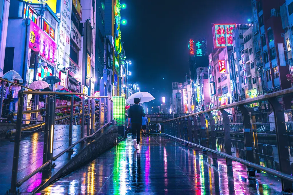 Hujan di Tokyo yang menjadi latar belakang cerita Adegan hujan di Tokyo dalam anime Tenki no Ko