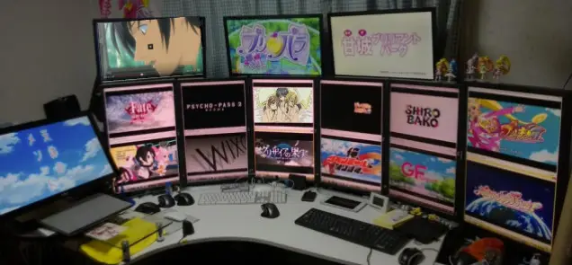 Pengalaman Menonton Anime yang Nyaman Gambar seseorang menonton anime di rumah dengan nyaman